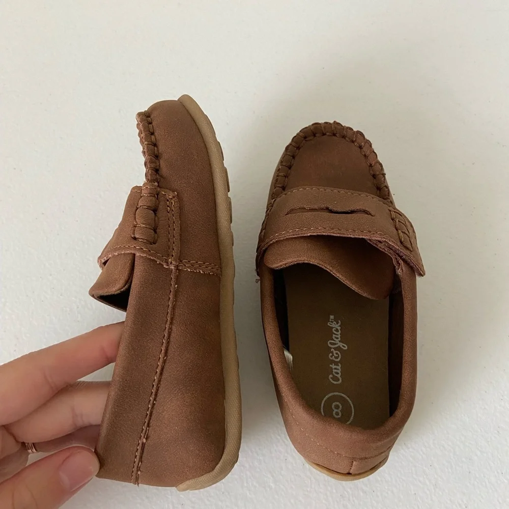 NWOT | Cat & Jack boy’s slip on velcro loafers size 8 - Picture 4 of 7